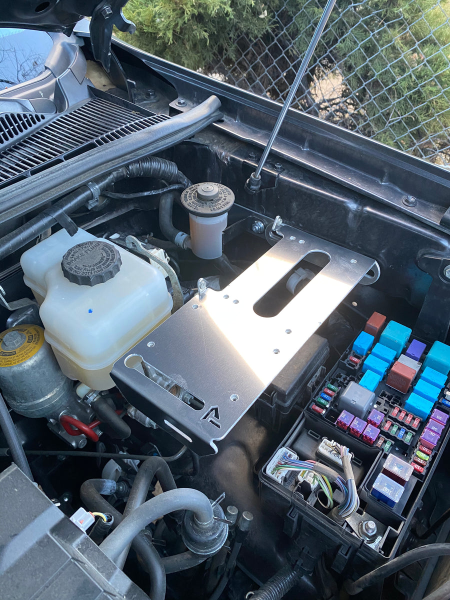 Clutch Fluid Reservoir Relocation Guide for PowerTrays