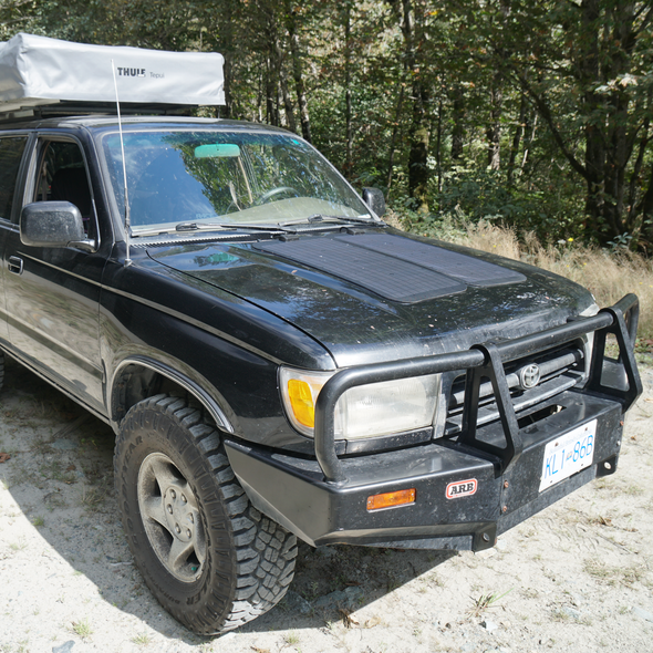 3rd gen toyota 4runner hood mounted solar panel by cascadia 4x4